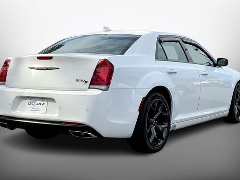 Used 2022 Chrysler 300 S image 14