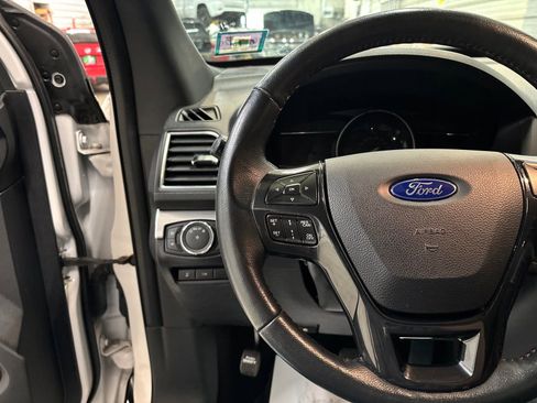 Used 2019 Ford Explorer Sport w/ Equipment Group 401A AWD/4WD image 12