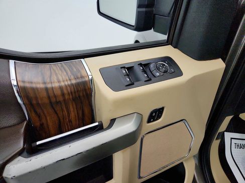 Used 2019 Ford F150 Lariat w/ Equipment Group 502A Luxury image 23