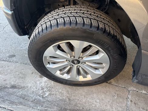 Used 2017 Ford F150 XL w/ Equipment Group 101A Mid image 10