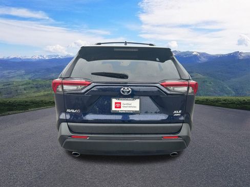 Used 2023 Toyota RAV4 XLE w/ Convenience Package AWD/4WD image 4