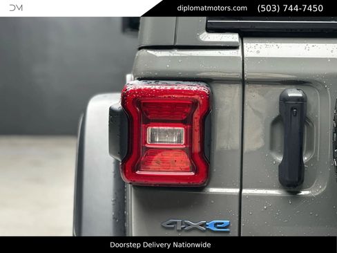 Used 2023 Jeep Wrangler Unlimited Rubicon 4xe w/ Steel Bumper Group image 14