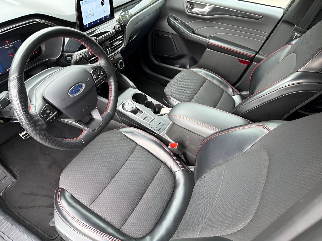 Used 2024 Ford Escape ST-Line AWD/4WD image 10