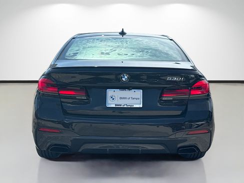 Used 2023 BMW 530i w/ M Sport Package RWD image 4