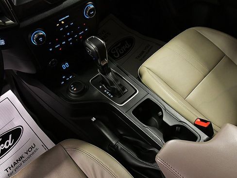 Used 2020 Ford Ranger Lariat w/ Equipment Group 501A Mid image 25