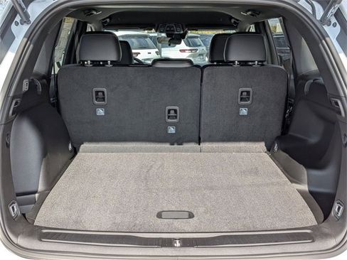 New 2025 Jeep Grand Cherokee Limited w/ Black Appearance Package image 28