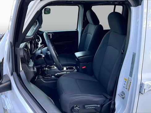Used 2019 Jeep Wrangler Unlimited Sport AWD/4WD image 9