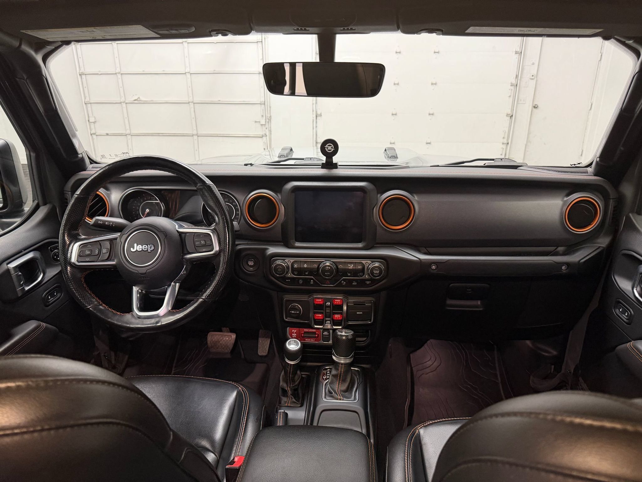 Used 2021 Jeep Gladiator Mojave AWD/4WD image 11