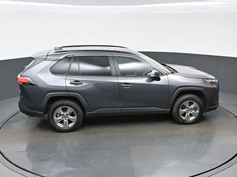 Used 2025 Toyota RAV4 XLE AWD/4WD image 41