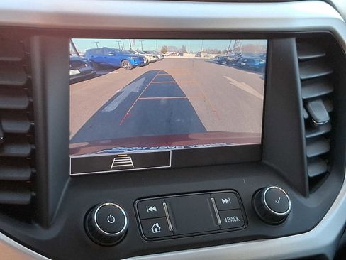 Used 2021 GMC Acadia SLE w/ Driver Convenience Package image 17