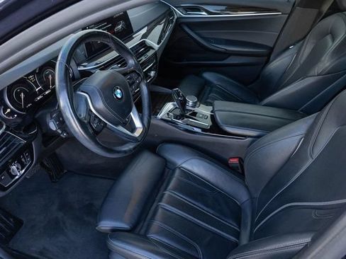 Used 2018 BMW 530e xDrive AWD/4WD image 2