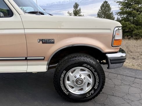Used 1995 Ford F250 XLT image 49