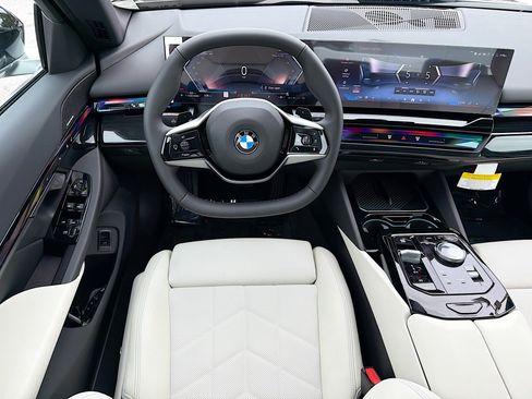 New 2027 BMW 530i RWD image 17