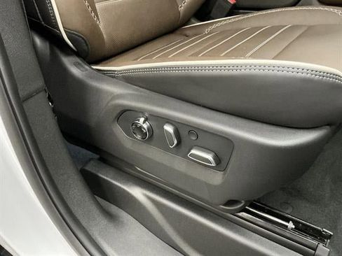 New 2026 GMC Yukon Denali Ultimate w/ LPO, Floor Liner Package AWD/4WD image 41