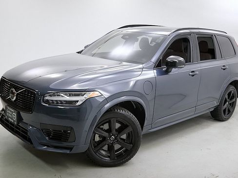 Certified 2023 Volvo XC90 T8 Plus w/ Protection Package image 3