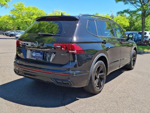 Certified 2023 Volkswagen Tiguan SE R-Line AWD/4WD image 6