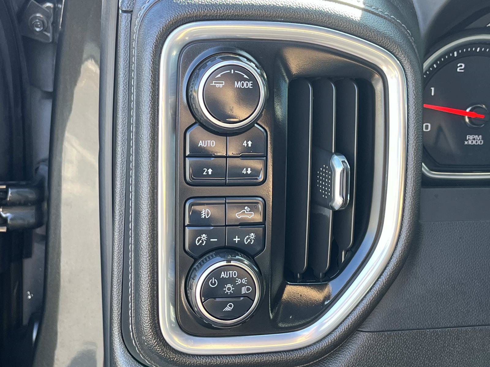 Used 2022 Chevrolet Silverado 2500 High Country AWD/4WD image 29