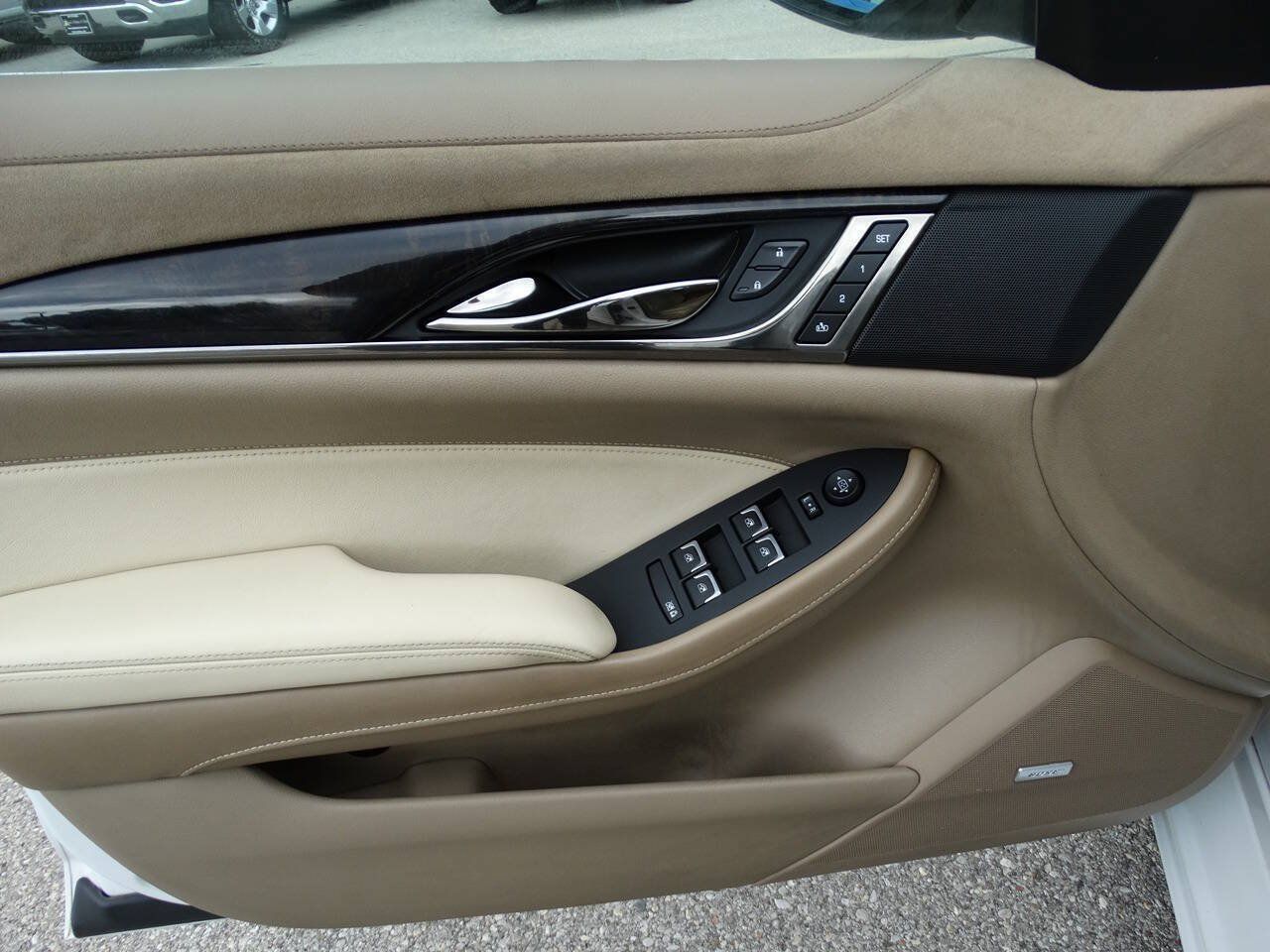 Used 2015 Cadillac CTS Luxury AWD image 16