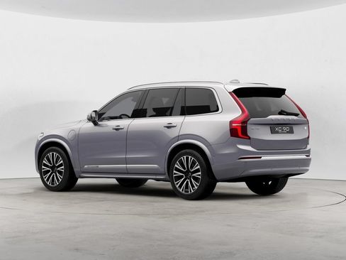 Certified 2023 Volvo XC90 T8 Plus AWD/4WD image 5