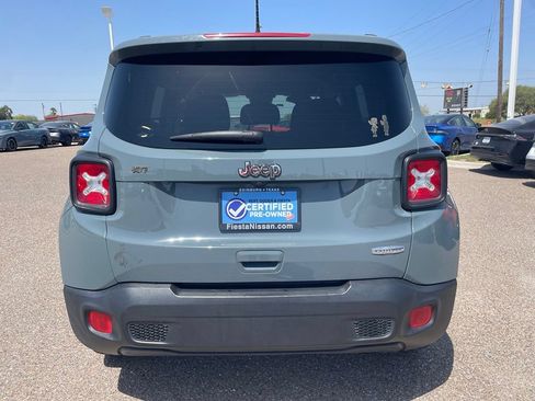 Used 2018 Jeep Renegade Latitude FWD image 6