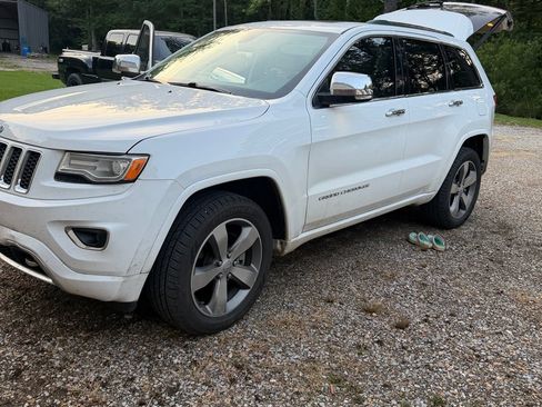 Used 2015 Jeep Grand Cherokee Overland AWD/4WD image 1