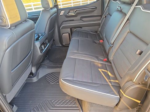 New 2026 GMC Sierra 1500 AT4X w/ AT4X AEV Edition image 15