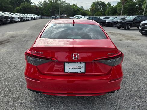 Used 2024 Honda Civic Sport image 4