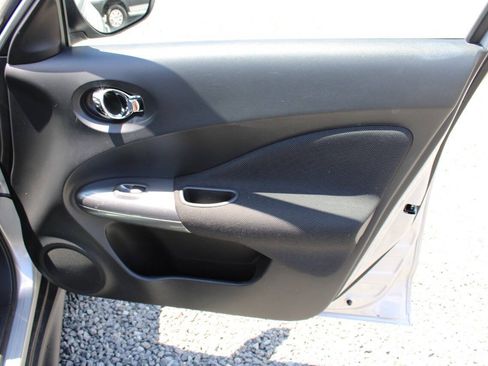 Used 2011 Nissan Juke S AWD/4WD image 19