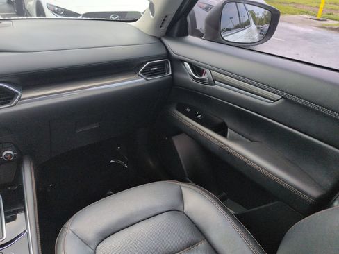 Used 2023 MAZDA CX-5 AWD 2.5 S w/ Premium Package image 17