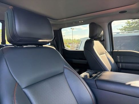 Used 2025 Ford F350 Lariat w/ Lariat Ultimate Package image 14