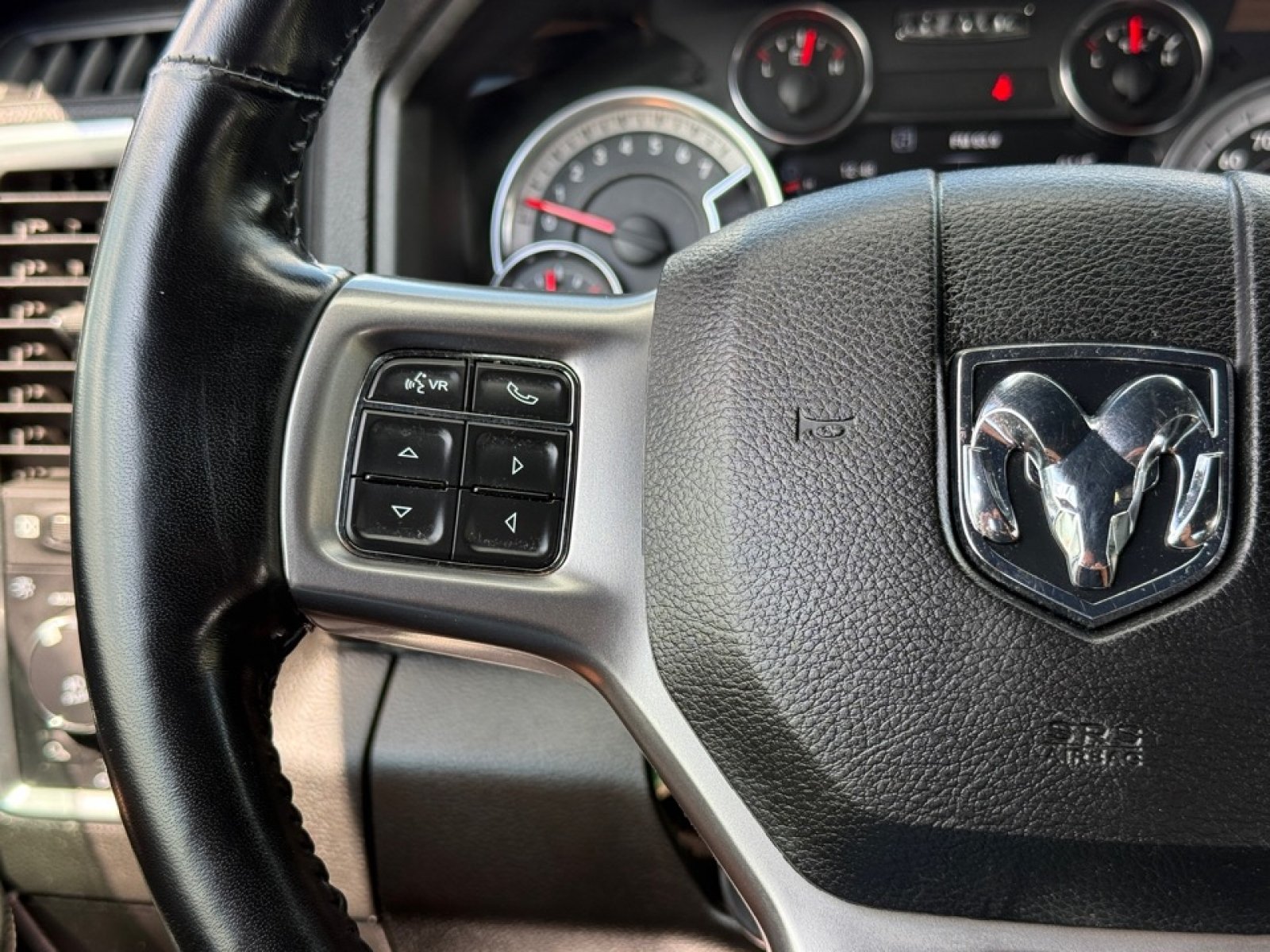 Used 2021 RAM 1500 Warlock AWD/4WD image 21