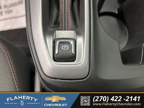 Used 2024 Chevrolet Trax RS w/ Driver Confidence Package FWD image 31
