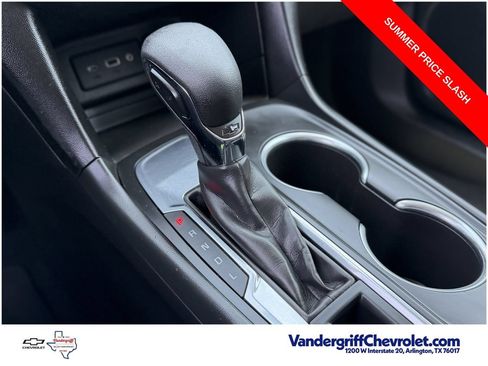 Used 2022 Chevrolet Equinox LT FWD image 17