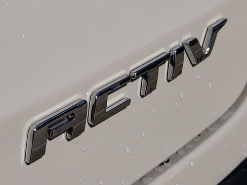 New 2026 Chevrolet Trax ACTIV w/ Driver Confidence Package image 8