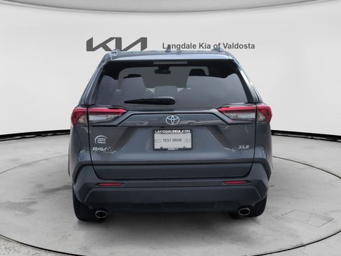Used 2023 Toyota RAV4 XLE w/ Convenience Package FWD image 8