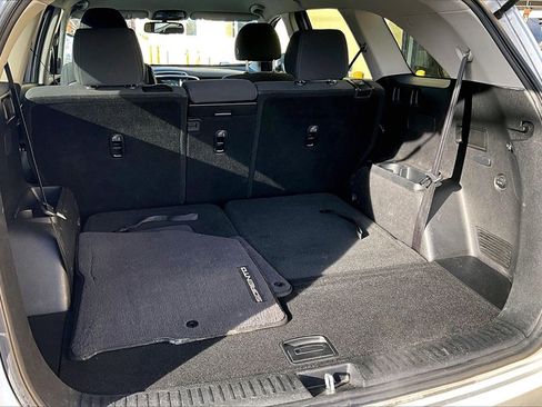 Used 2018 Kia Sorento LX image 32