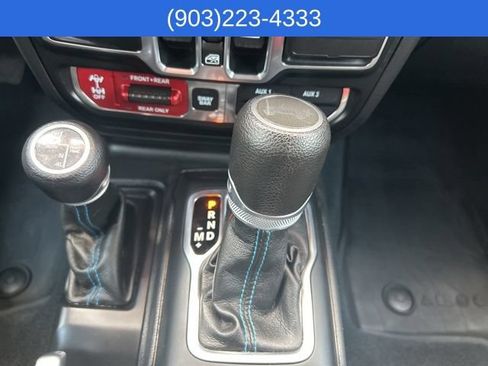 Used 2023 Jeep Wrangler Unlimited Rubicon 4xe w/ Cold Weather Group AWD/4WD image 33