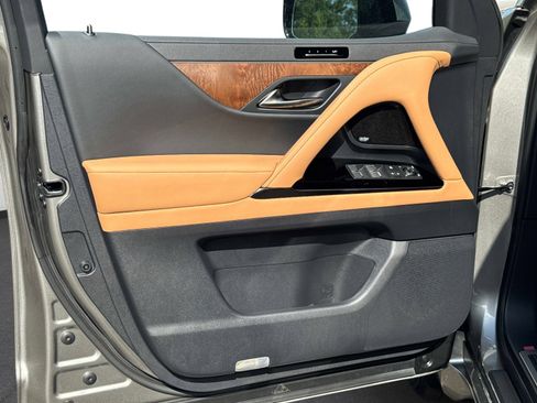 New 2026 Lexus LX 700h Luxury AWD/4WD image 19