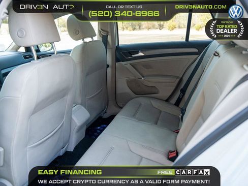 Used 2020 Volkswagen Golf 4-Door FWD image 12