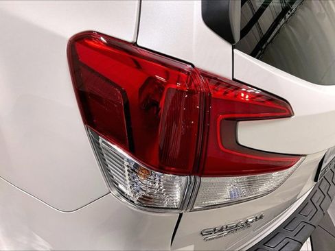 Used 2023 Subaru Forester Premium AWD/4WD image 29