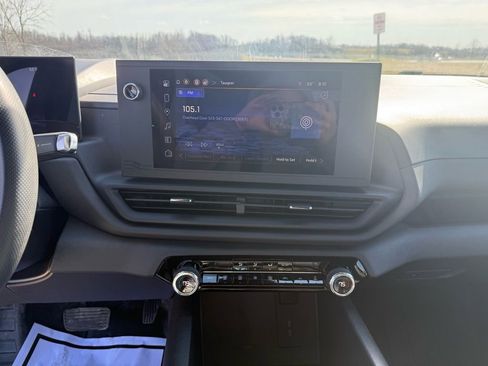 Used 2025 Chevrolet Silverado EV W/T image 32