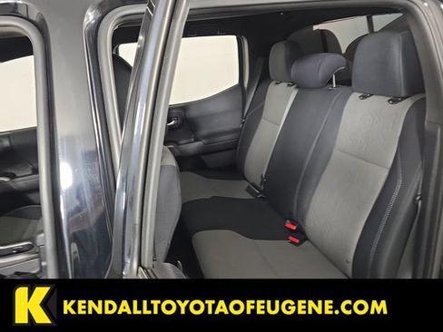 Used 2021 Toyota Tacoma TRD Off-Road AWD/4WD image 28