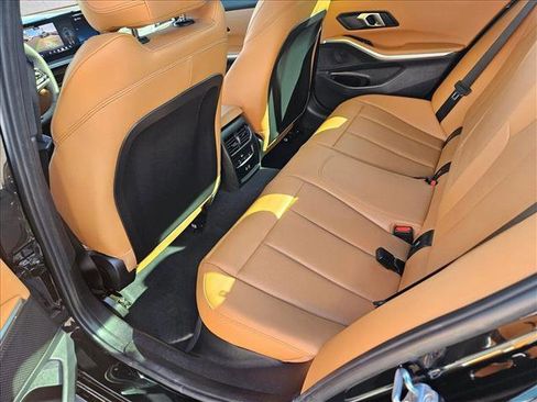 Used 2025 BMW 330i Sedan w/ Premium Package image 19