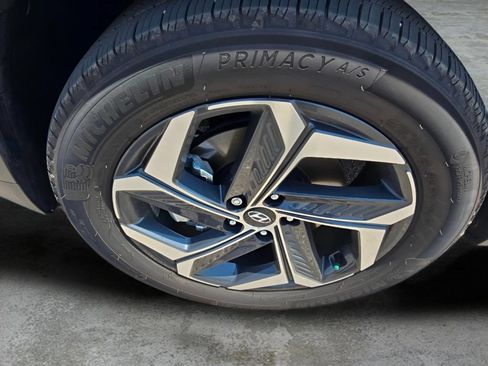 Used 2024 Hyundai Tucson Limited AWD/4WD image 8