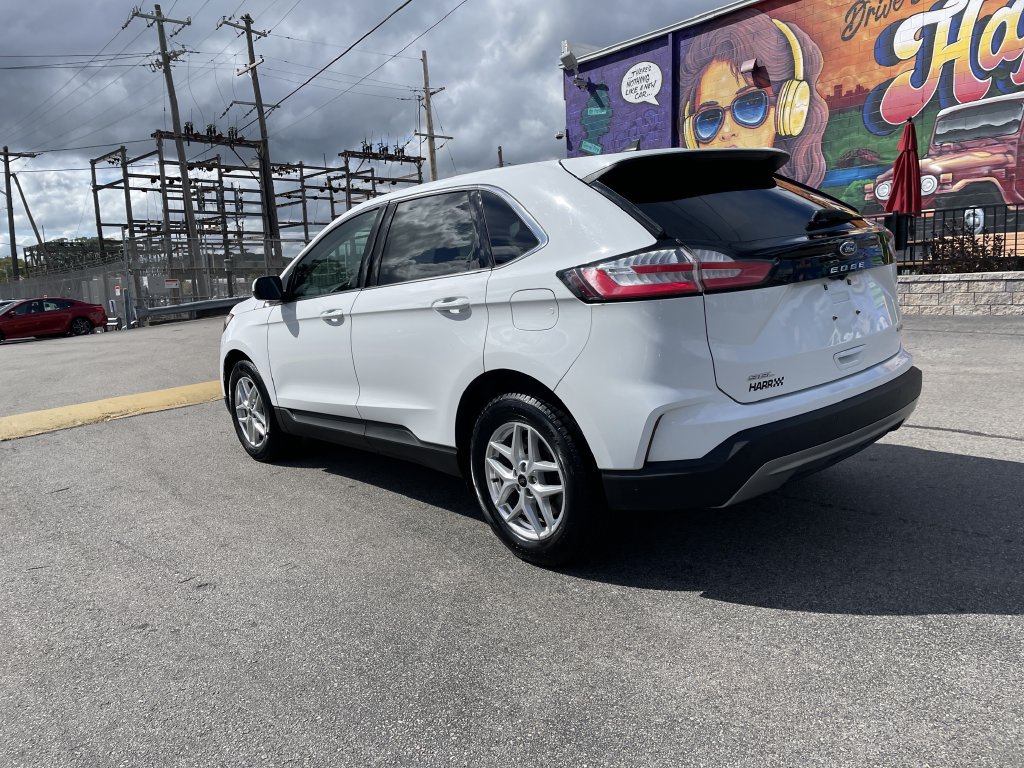 Used 2024 Ford Edge SEL AWD/4WD image 3