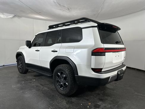 Used 2024 Lexus GX 550 image 9