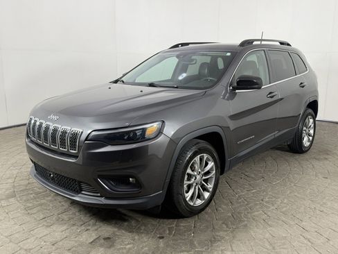 Used 2022 Jeep Cherokee Latitude Lux FWD image 3