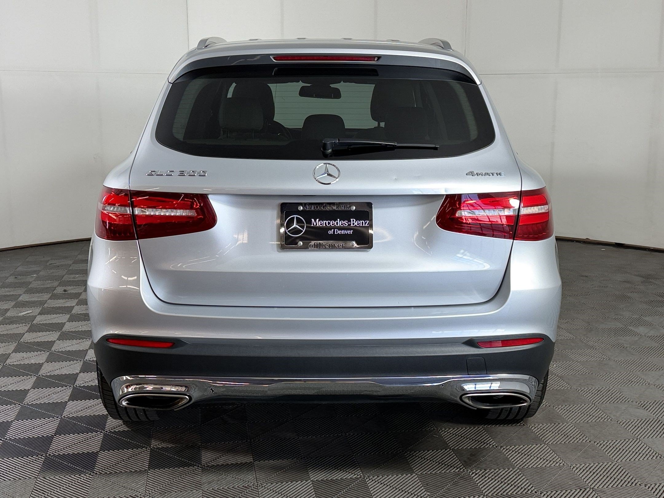 Used 2017 Mercedes-Benz GLC 300 4MATIC image 10