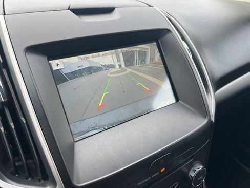 Used 2017 Ford Edge SEL w/ Equipment Group 201A image 18