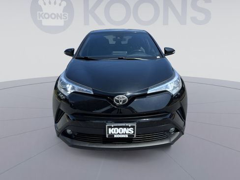 Used 2018 Toyota C-HR XLE FWD image 11